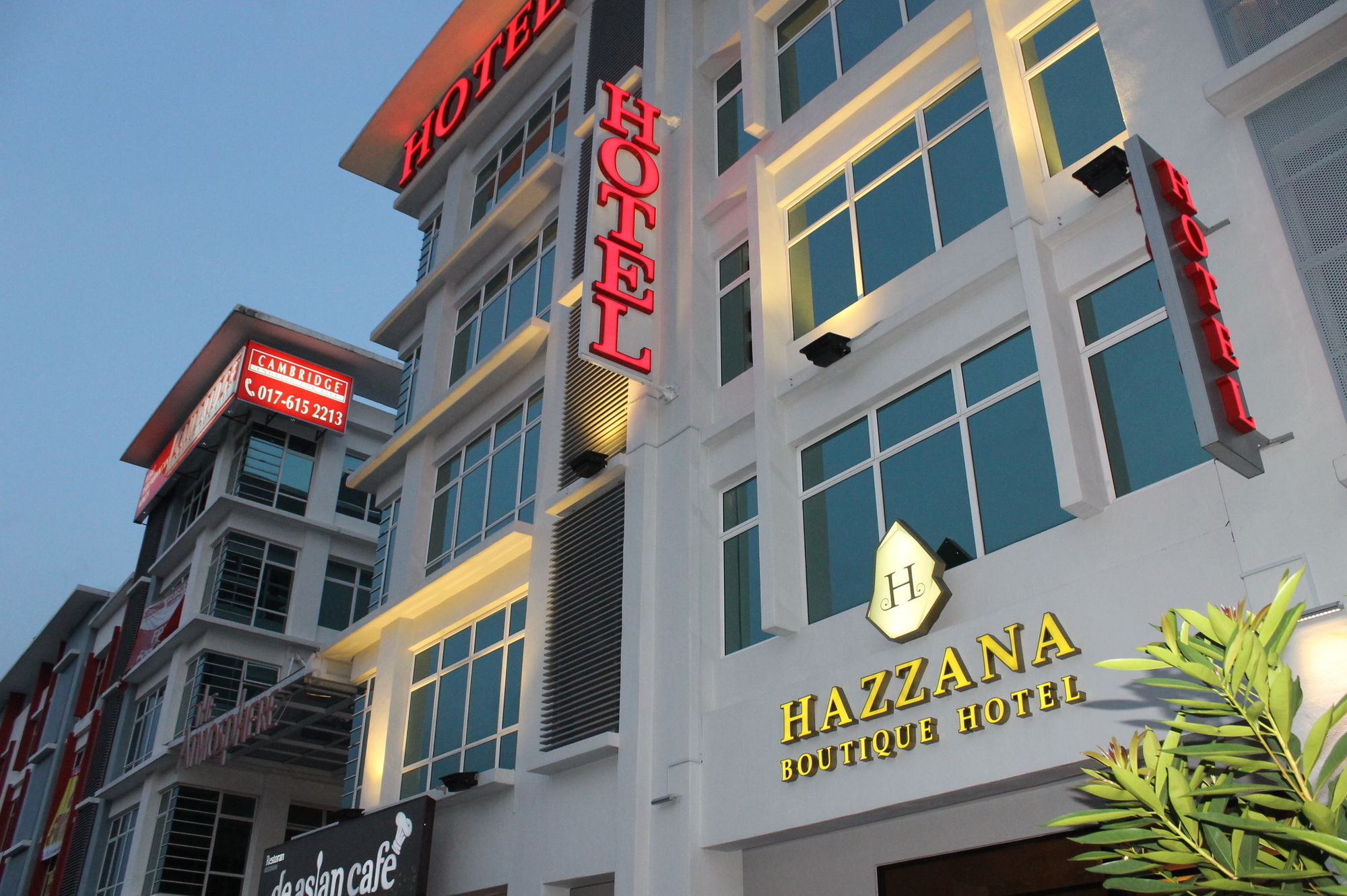 Hazzana Boutique Hotel Сери-Кембанган Экстерьер фото
